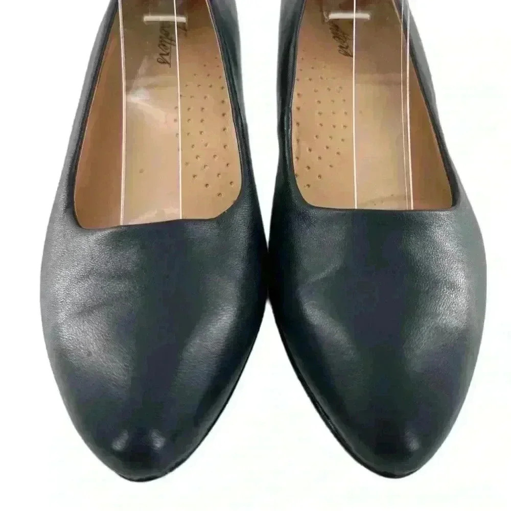 Trotters womens Kiera heels size 6 N navy blue leather pointy toe career pumps - Picture 3 of 12